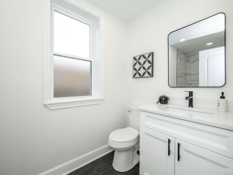 817 Hawthorne Avenue, Unit A, Cincinnati, OH 45205 Photo 28