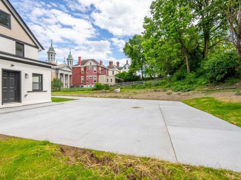 817 Hawthorne Avenue, Unit A, Cincinnati, OH 45205 Photo 34