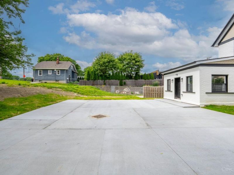 817 Hawthorne Avenue, Unit A, Cincinnati, OH 45205 Photo 36