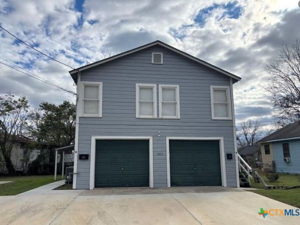 305 E Sabine Street , Unit A, Victoria, TX 77901