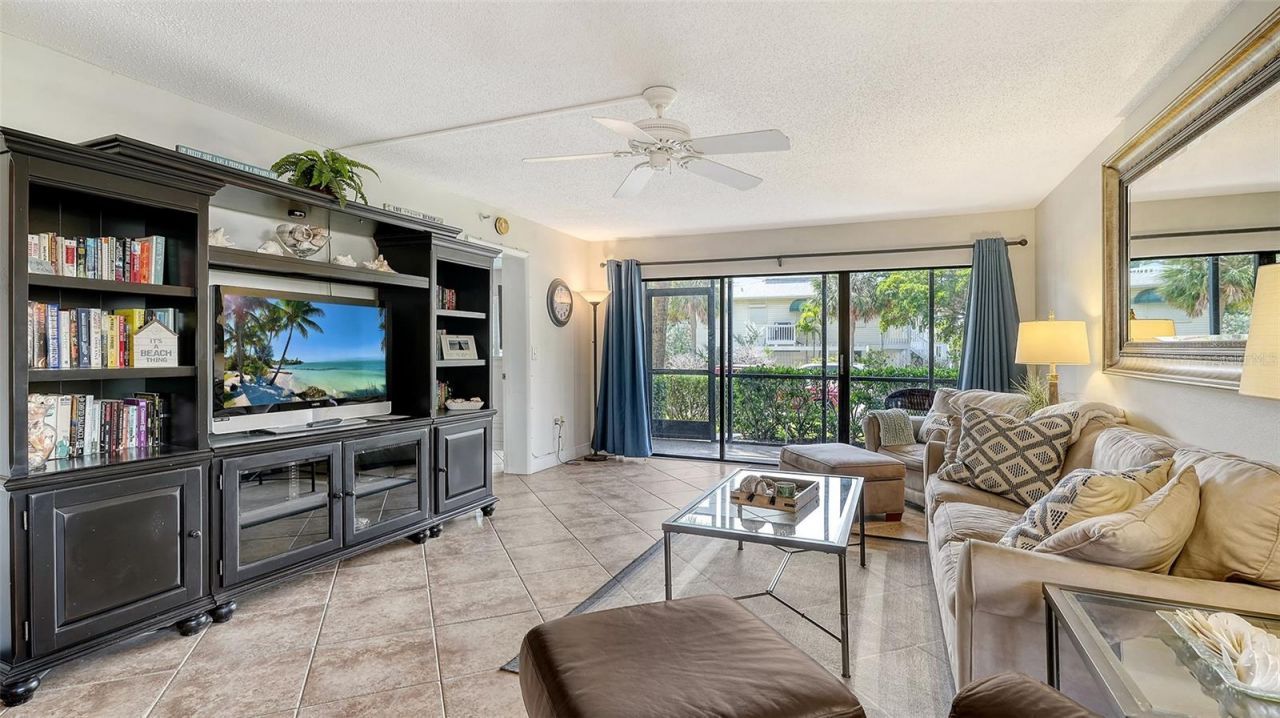 1001 Benjamin Franklin Drive, Unit 110, Sarasota, FL 34236 Photo