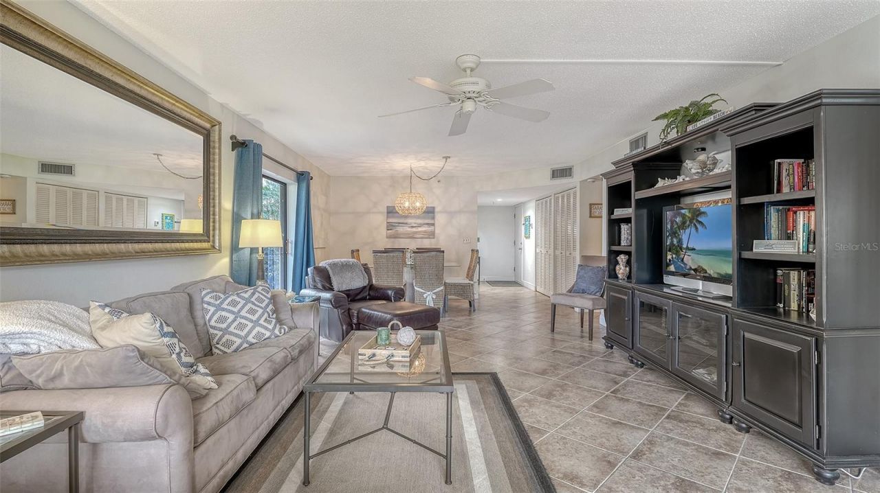 1001 Benjamin Franklin Drive, Unit 110, Sarasota, FL 34236 Photo