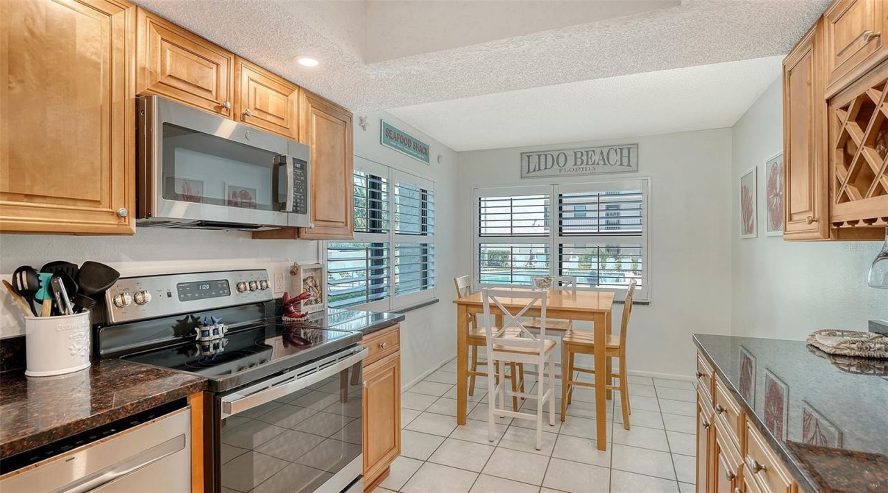 1001 Benjamin Franklin Drive, Unit 110, Sarasota, FL 34236 Photo