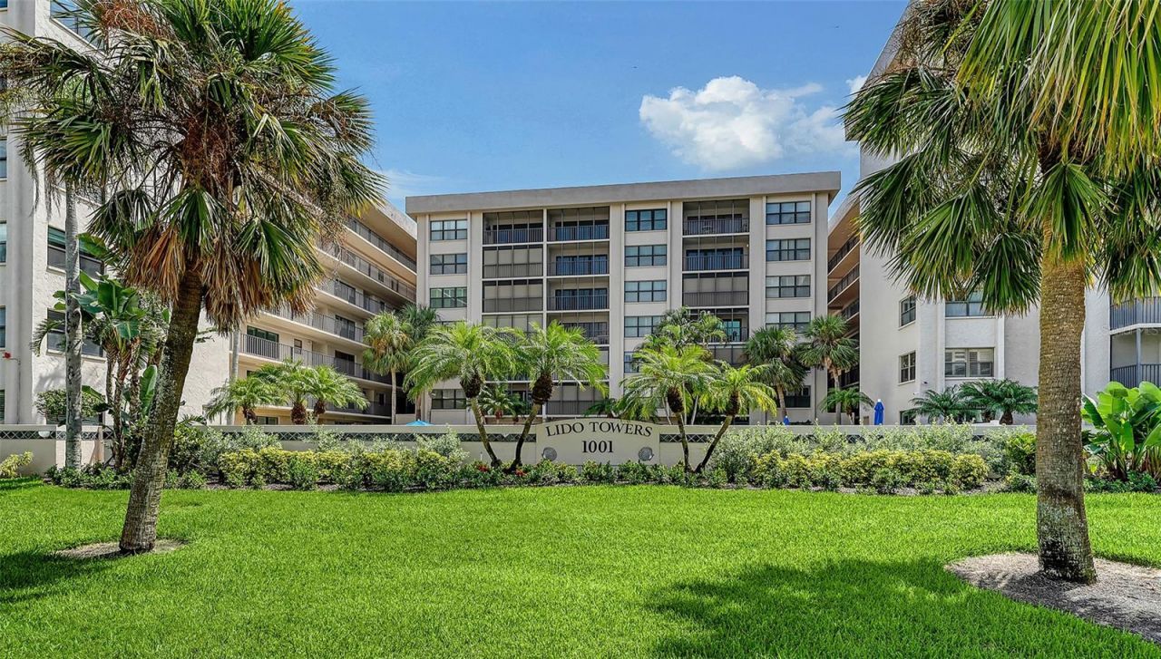 1001 Benjamin Franklin Drive, Unit 110, Sarasota, FL 34236 Photo