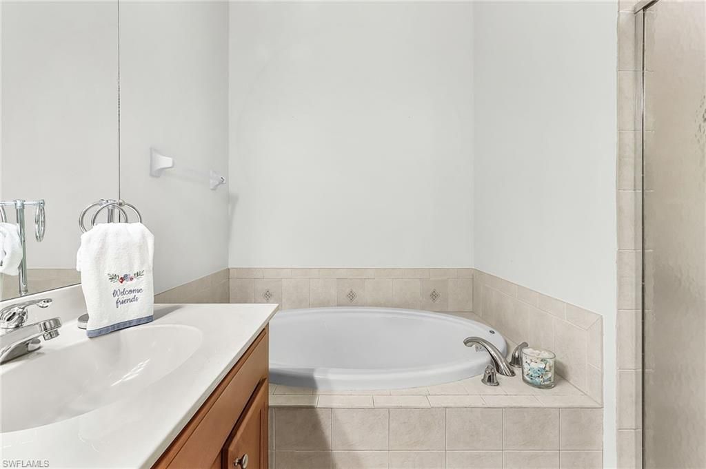 28105 Mandolin Ct, Unit 213, Bonita Springs, FL 34135 Photo