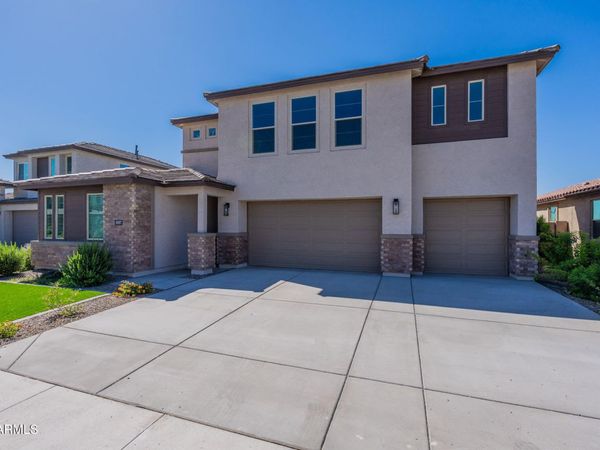 11937 W LUXTON Lane, Avondale, AZ 85323
