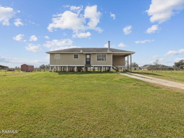 20927 W Liberty Farm Road , Kaplan, LA 70548