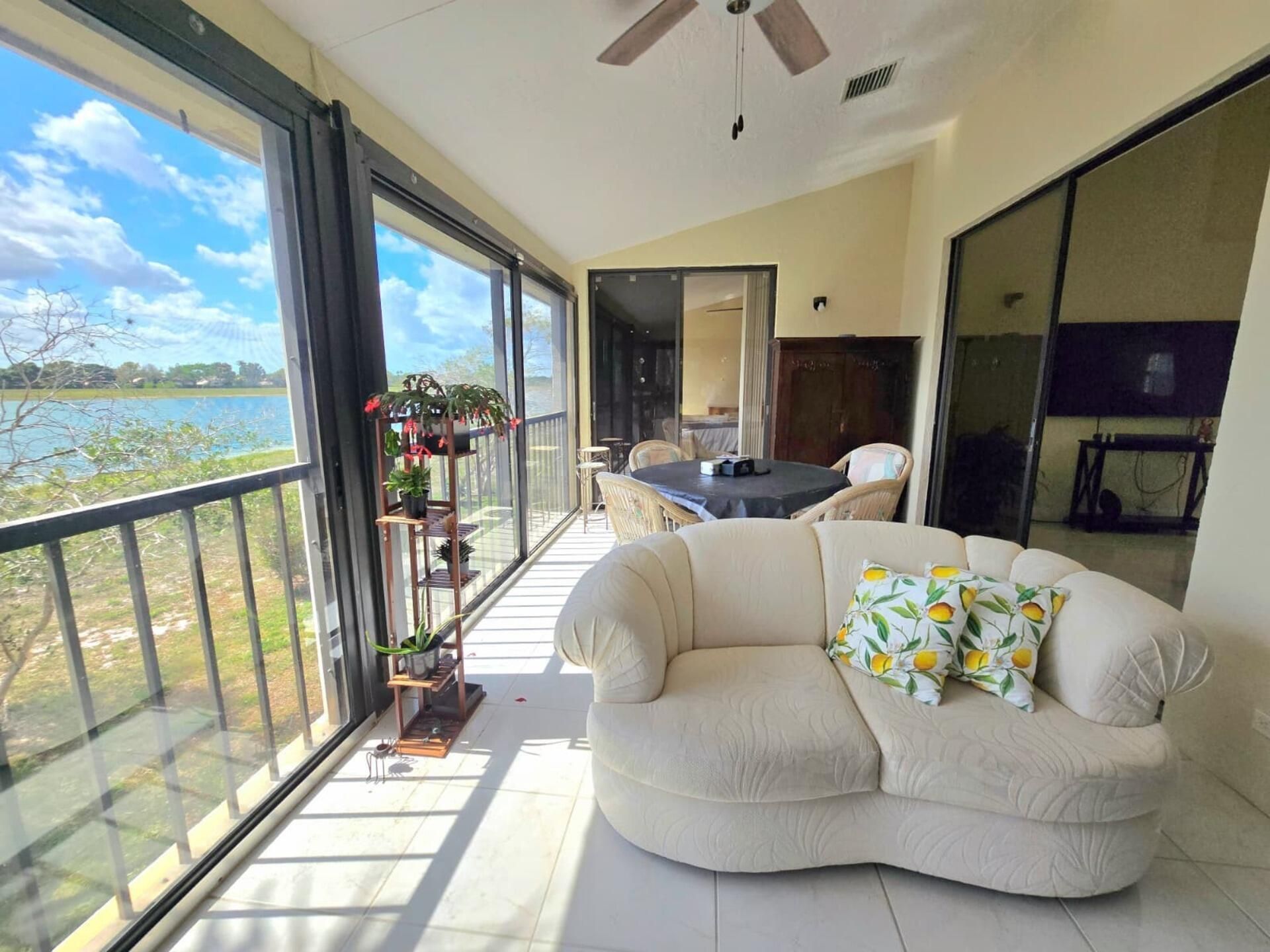 10870 Lakemore Lane, Unit 201, Boca Raton, FL 33498 Photo