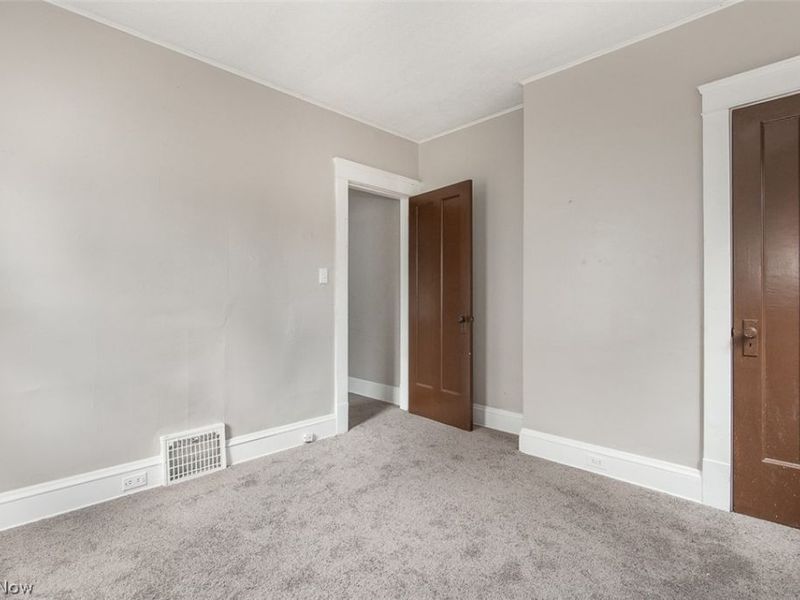 10724 Sprague Avenue, Cleveland, OH 44108 Photo 15