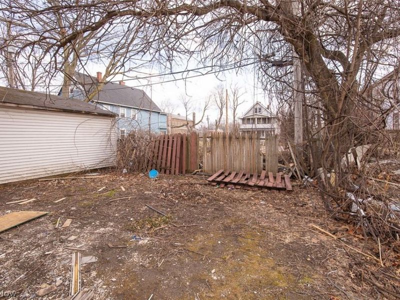 10724 Sprague Avenue, Cleveland, OH 44108 Photo 20