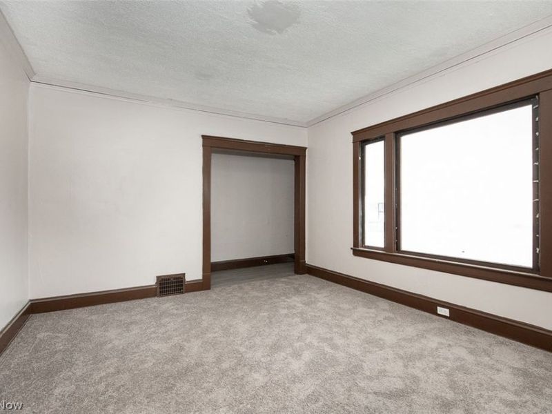 10724 Sprague Avenue, Cleveland, OH 44108 Photo 3