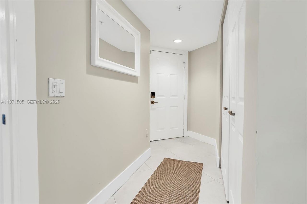 2009 SE 10th Ave , Unit 322, Fort Lauderdale, FL 33316 Photo