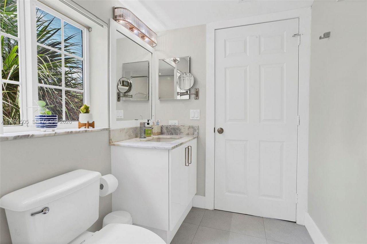 2009 SE 10th Ave , Unit 322, Fort Lauderdale, FL 33316 Photo