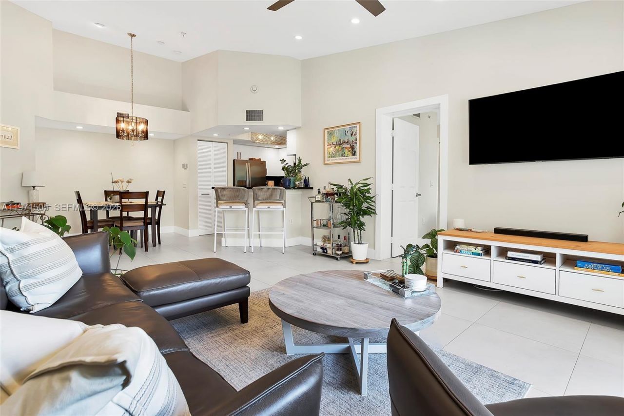 2009 SE 10th Ave , Unit 322, Fort Lauderdale, FL 33316 Photo