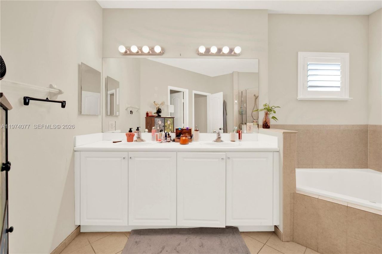 144 NE 32nd Ter , Homestead, FL 33033 Photo