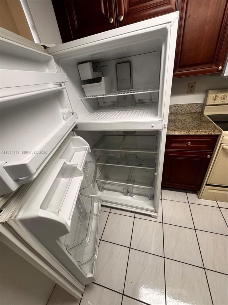 10975 SW 107th St, Unit 202, Miami, FL 33176 Photo