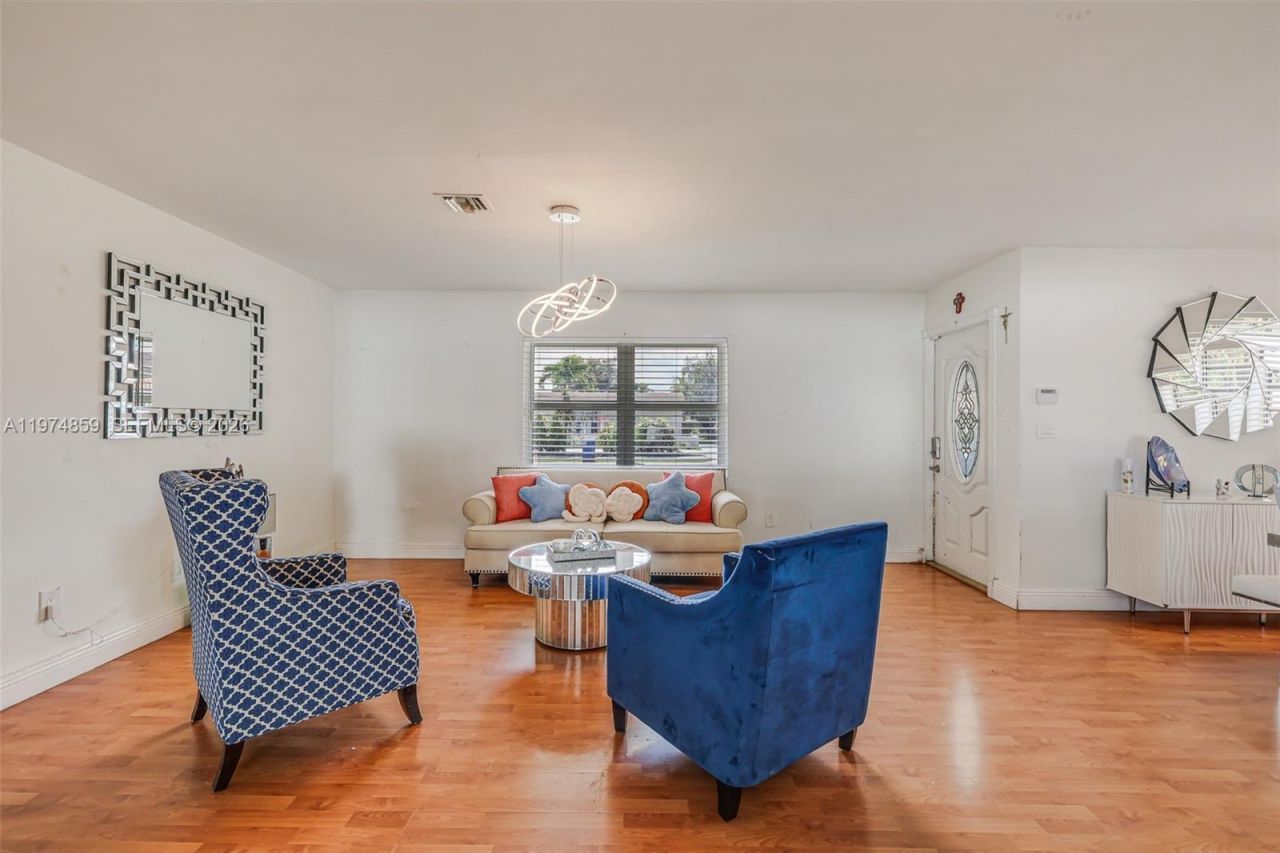 11751 SW 30th St , Miami, FL 33175 Photo