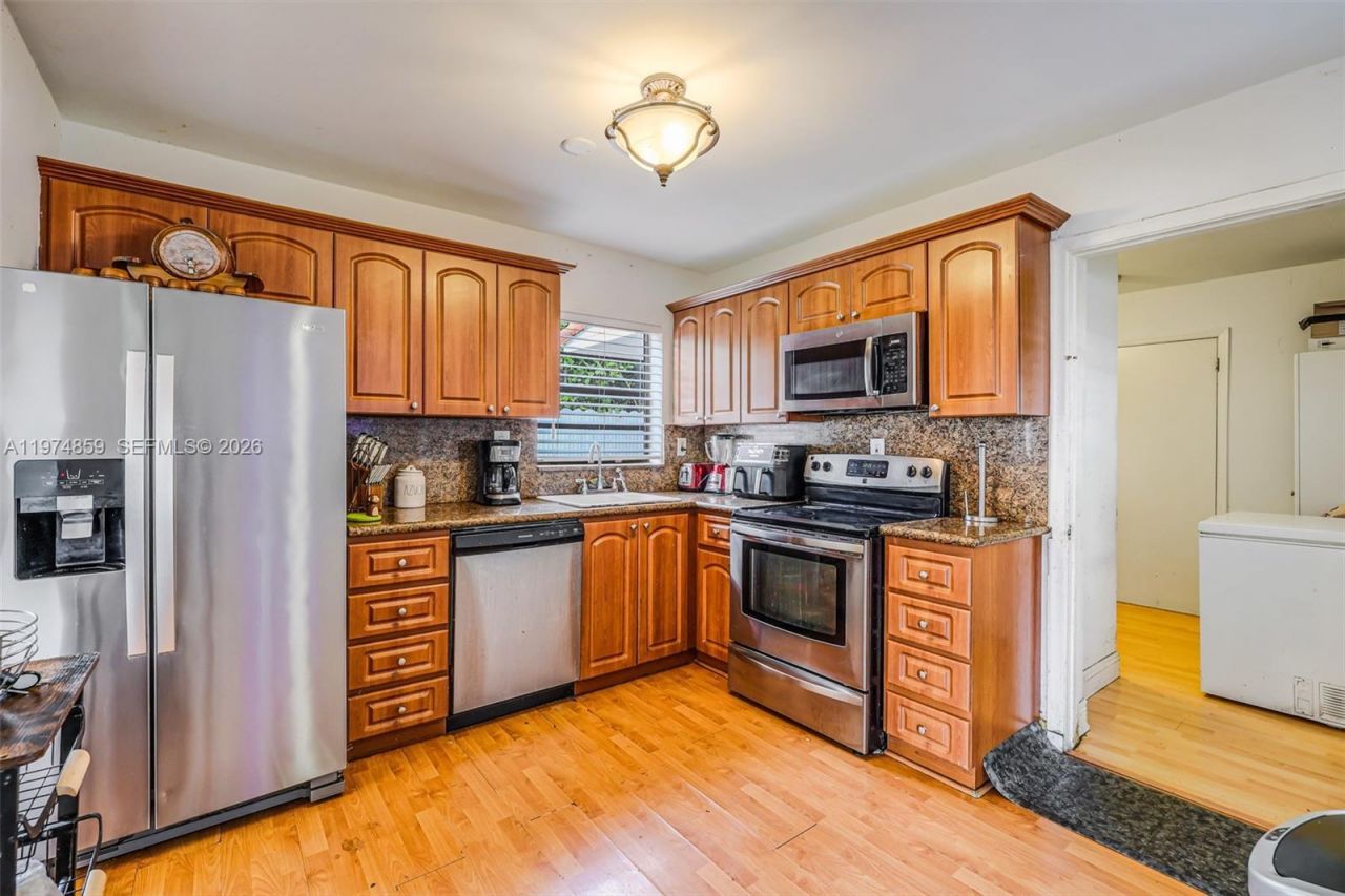 11751 SW 30th St , Miami, FL 33175 Photo