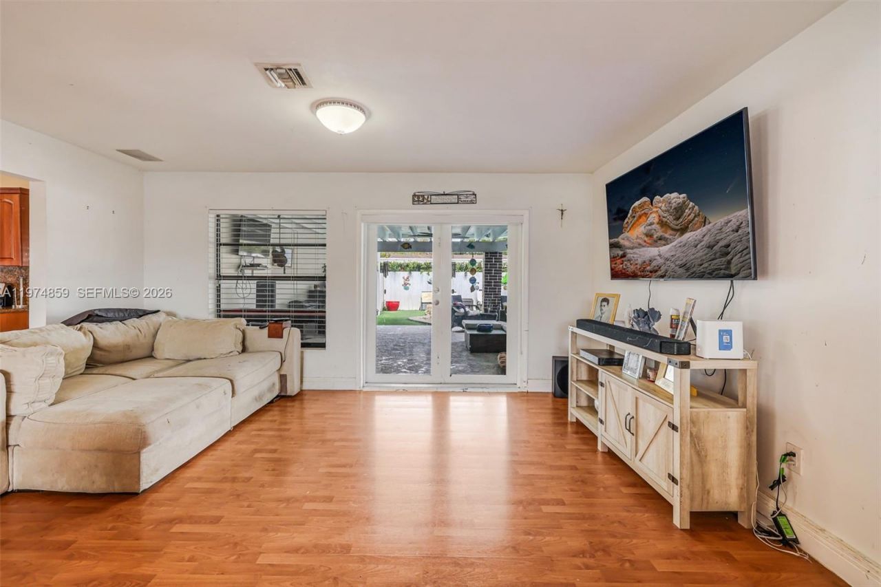 11751 SW 30th St , Miami, FL 33175 Photo