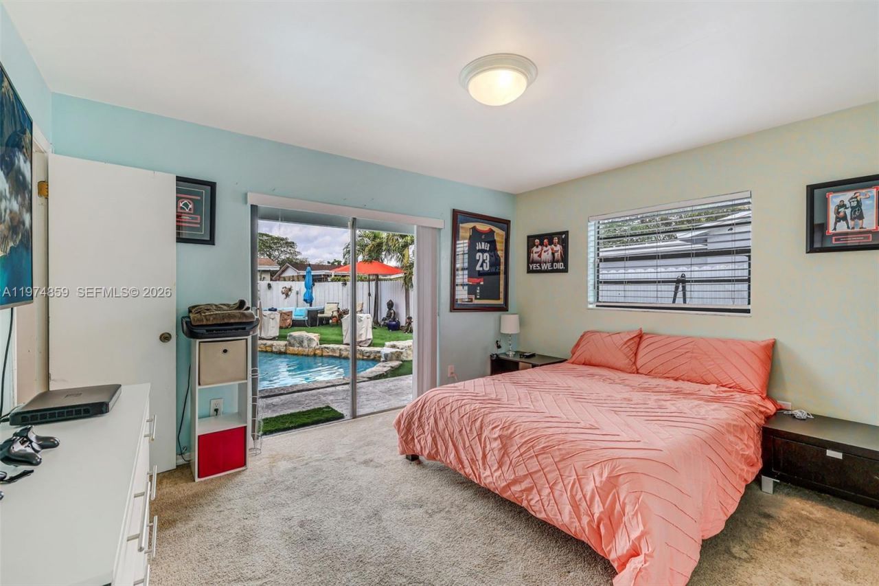 11751 SW 30th St , Miami, FL 33175 Photo