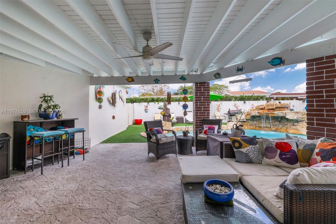 11751 SW 30th St , Miami, FL 33175 Photo