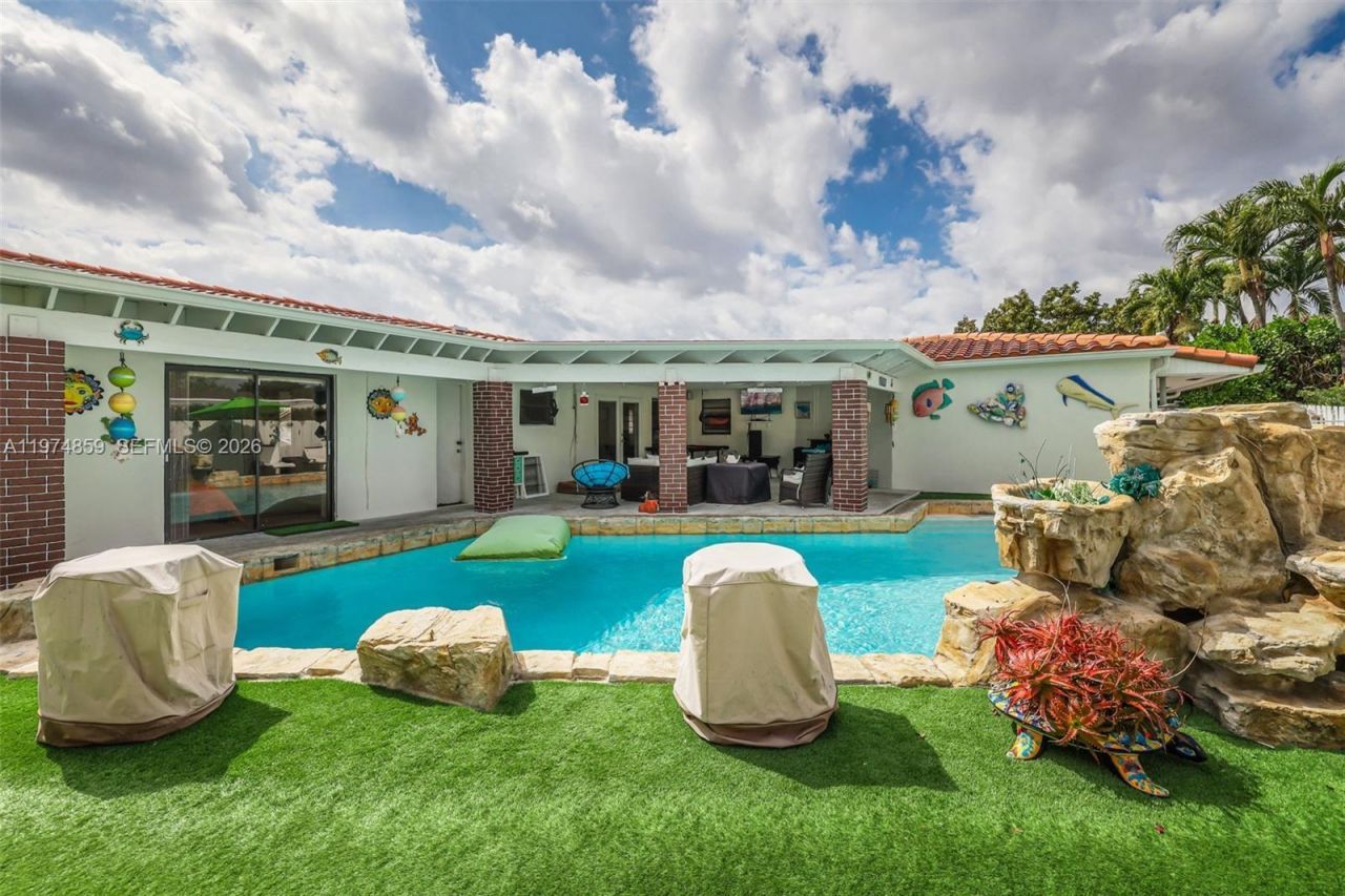 11751 SW 30th St , Miami, FL 33175 Photo