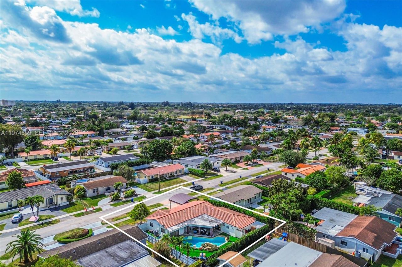 11751 SW 30th St , Miami, FL 33175 Photo