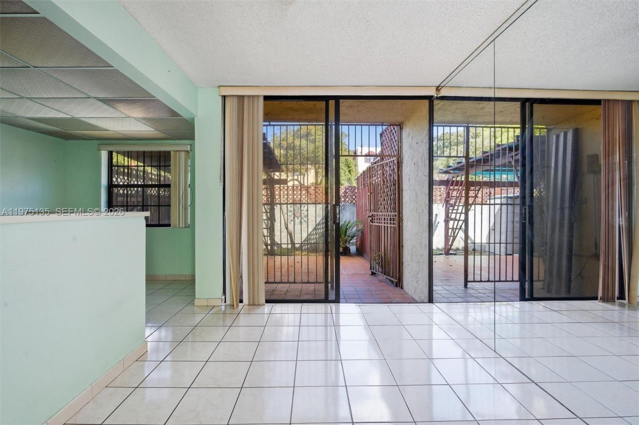 12253 SW 16th Ter , Unit 108-M, Miami, FL 33175 Photo