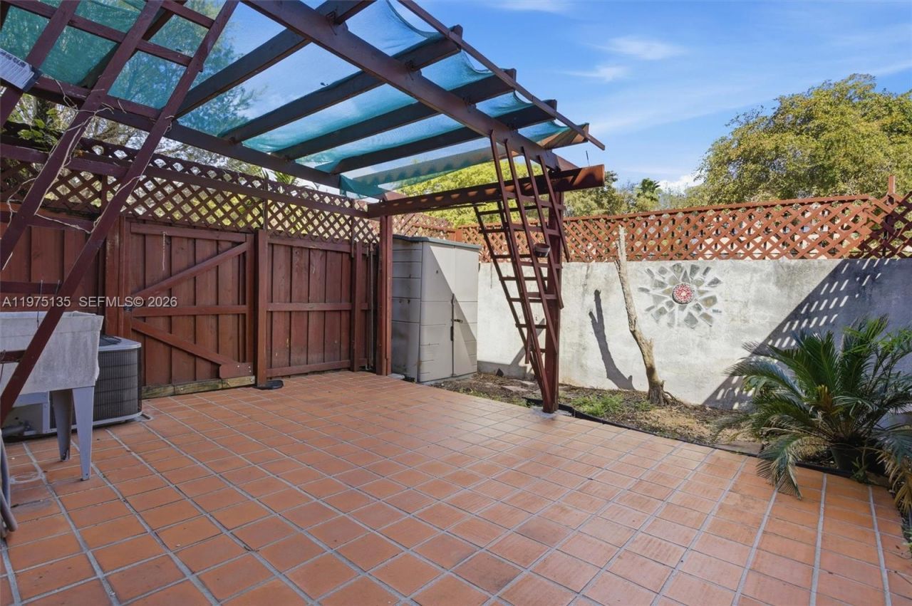 12253 SW 16th Ter , Unit 108-M, Miami, FL 33175 Photo