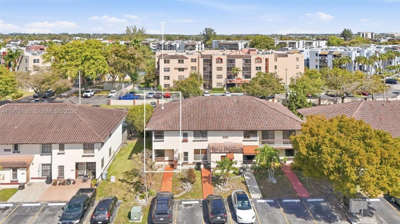 12253 SW 16th Ter , Unit 108-M, Miami, FL 33175 Photo