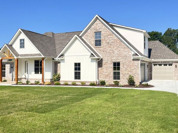 149 Providence Drive , Medina, TN 38355