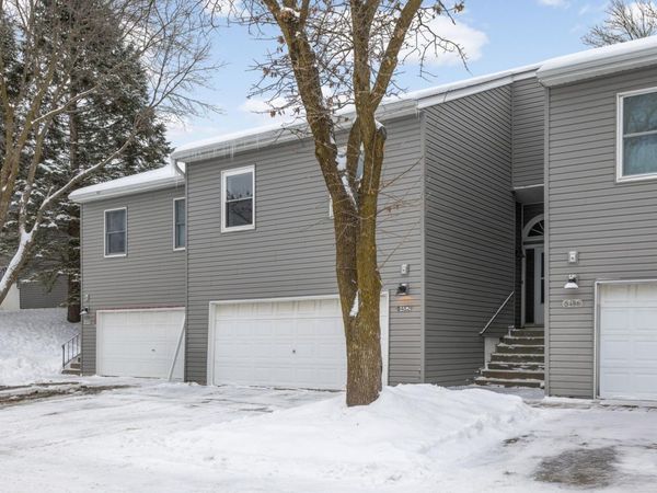 5482 Egan Drive, Savage, MN 55378