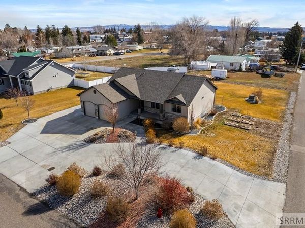 303 S Park Avenue, FIRTH, ID 83236