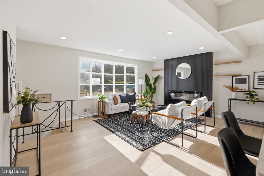 2102 TRAFALGAR DRIVE, FORT WASHINGTON, MD 20744