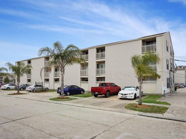 2330 EDENBORN Avenue , Unit 205, Metairie, LA 70001