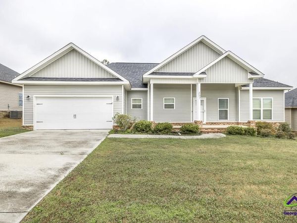 307 Ledford Way, Bonaire, GA 31005