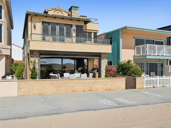 1414 W Oceanfront, Newport Beach, CA 92661