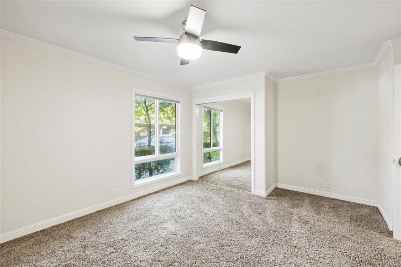 2418 Larkspur Ln #227, Unit 227, Sacramento, CA 95825 Photo