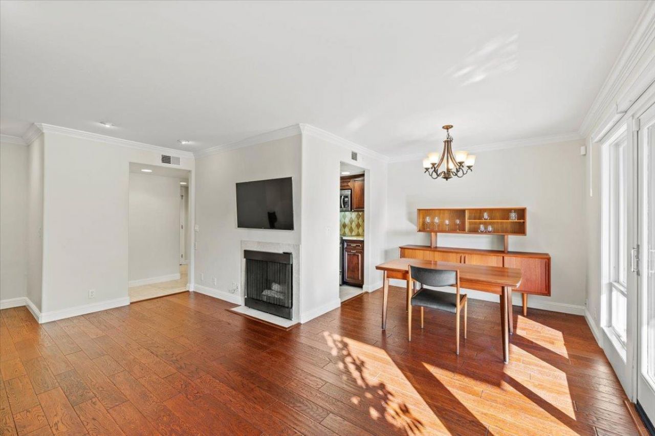 2418 Larkspur Ln #227, Unit 227, Sacramento, CA 95825 Photo