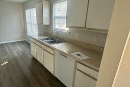 4046 Cedars Parkway photo 4