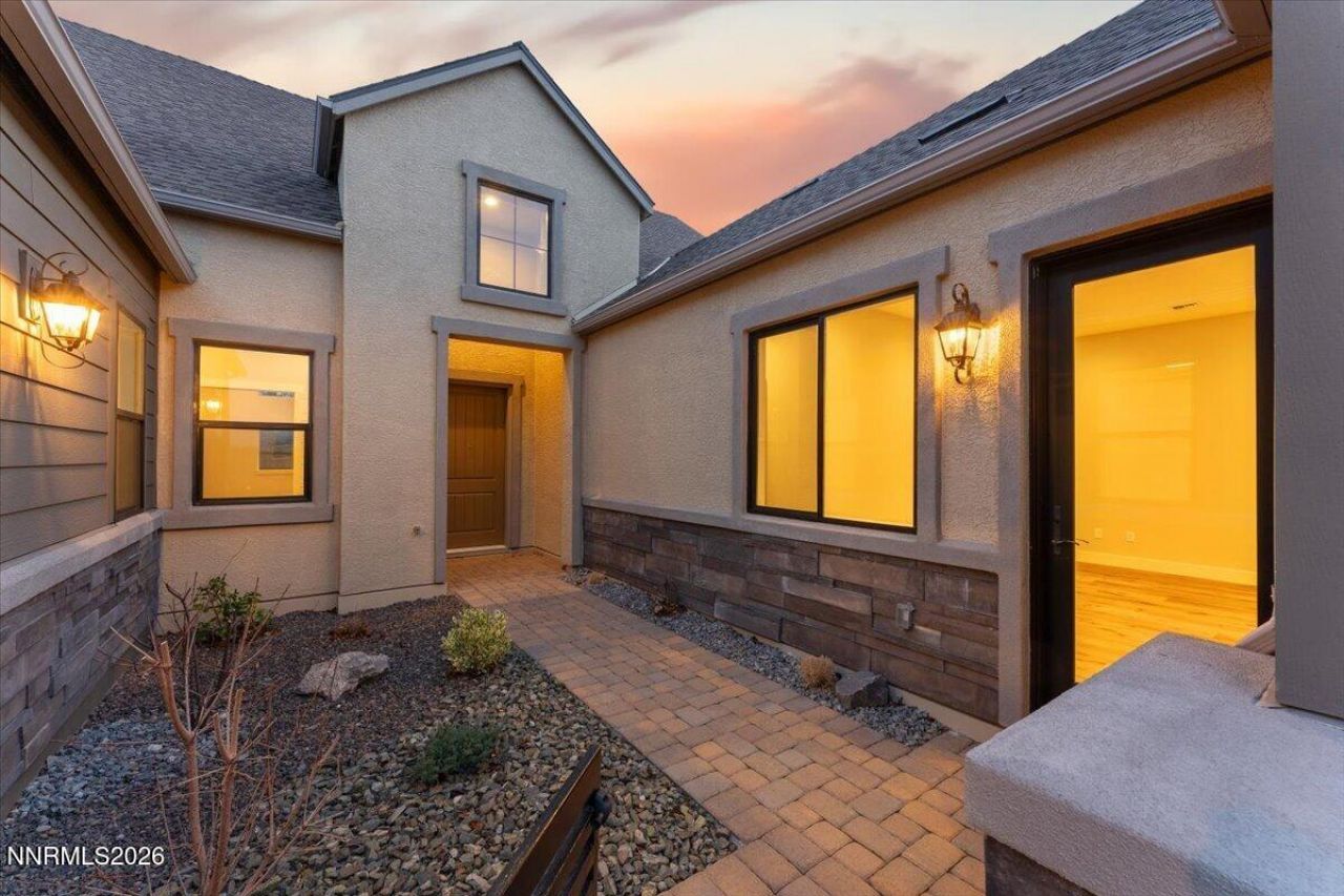 2982 Saddle Peak Drive, Reno, NV 89521 Photo