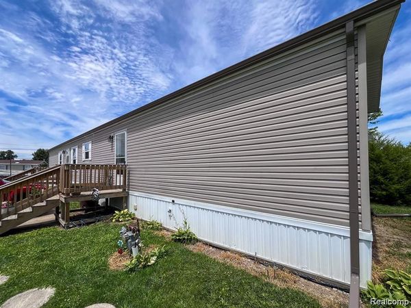 321 PRAIRIE Circle, Ash Twp, MI 48117