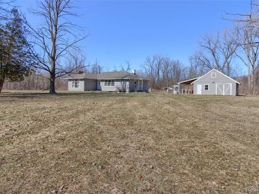 30620 Pennsylvania Road, Romulus, MI 48174