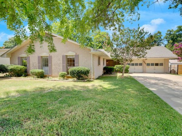 2609 Richcreek RD , Austin, TX 78757