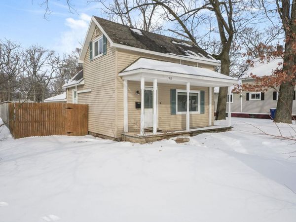 917 Walnut Street, Traverse City, MI 49686