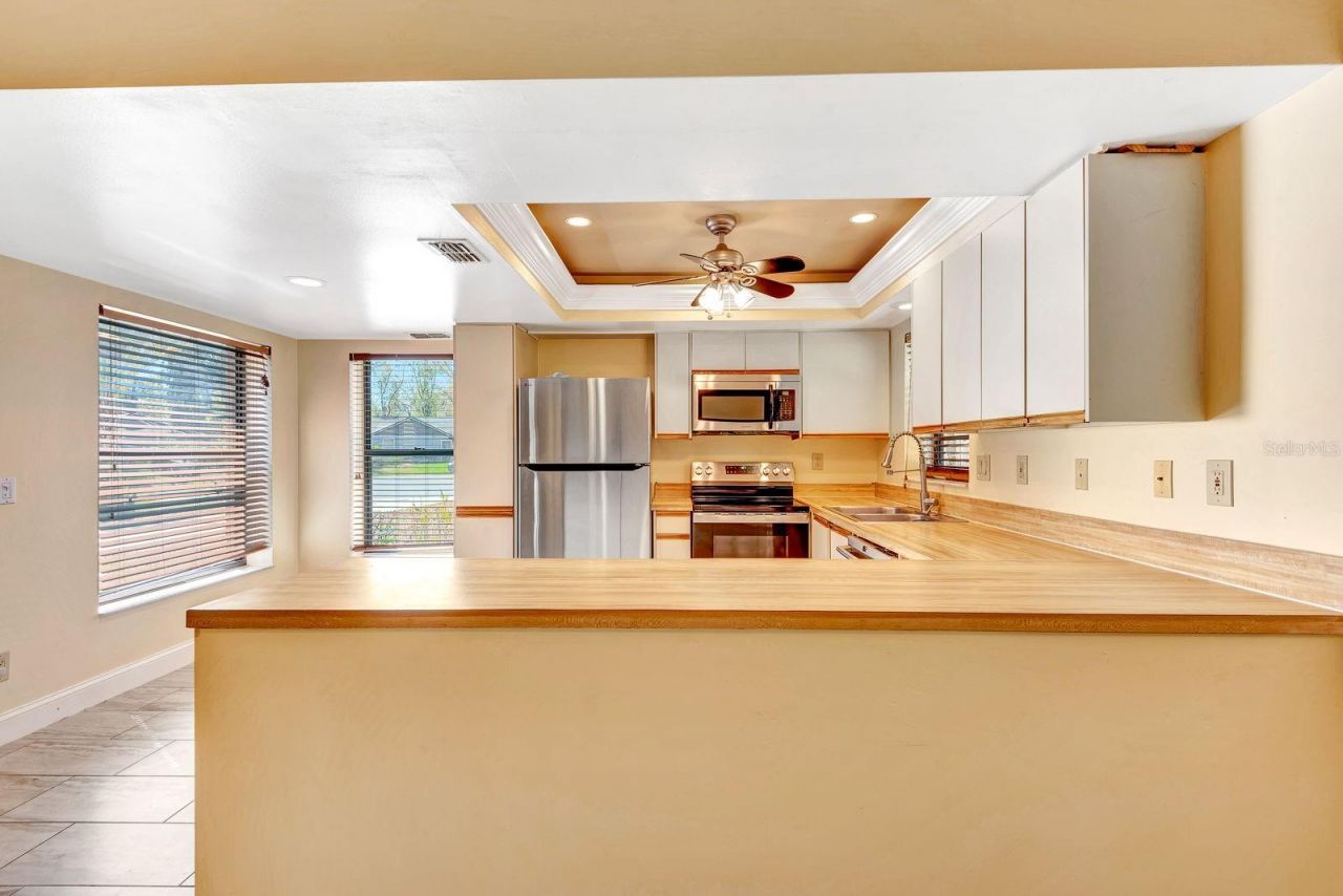 5017 80th Avenue Circle E, Sarasota, FL 34243 Photo