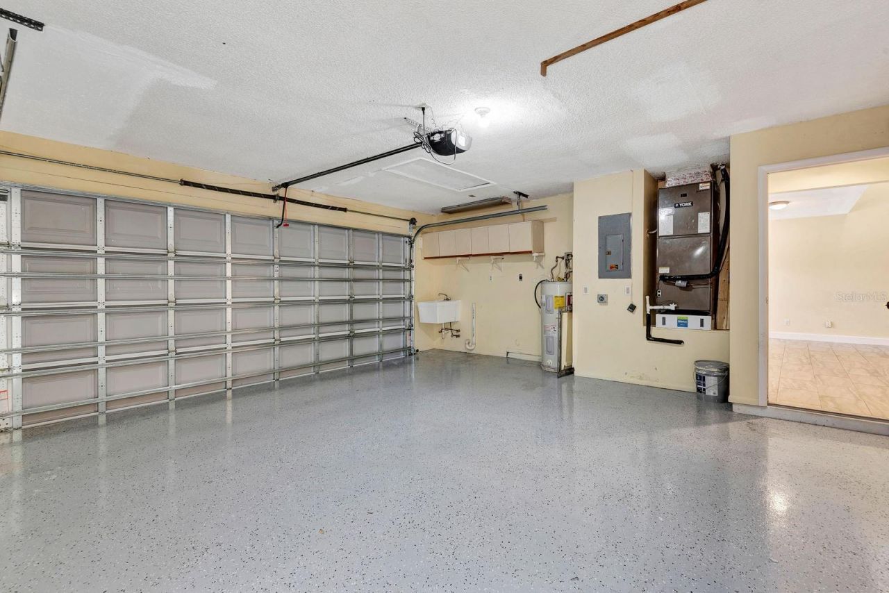 5017 80th Avenue Circle E, Sarasota, FL 34243 Photo