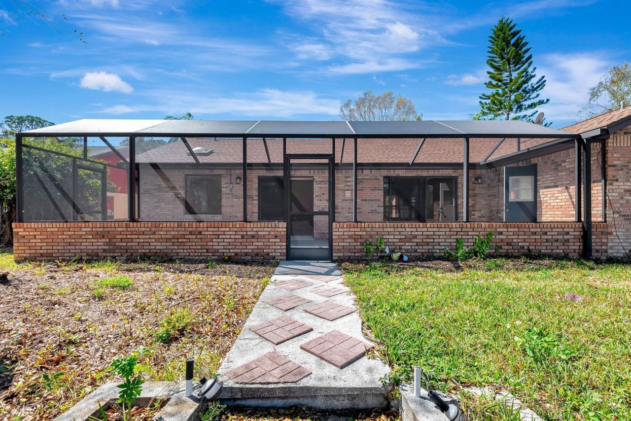 5017 80th Avenue Circle E, Sarasota, FL 34243 Photo