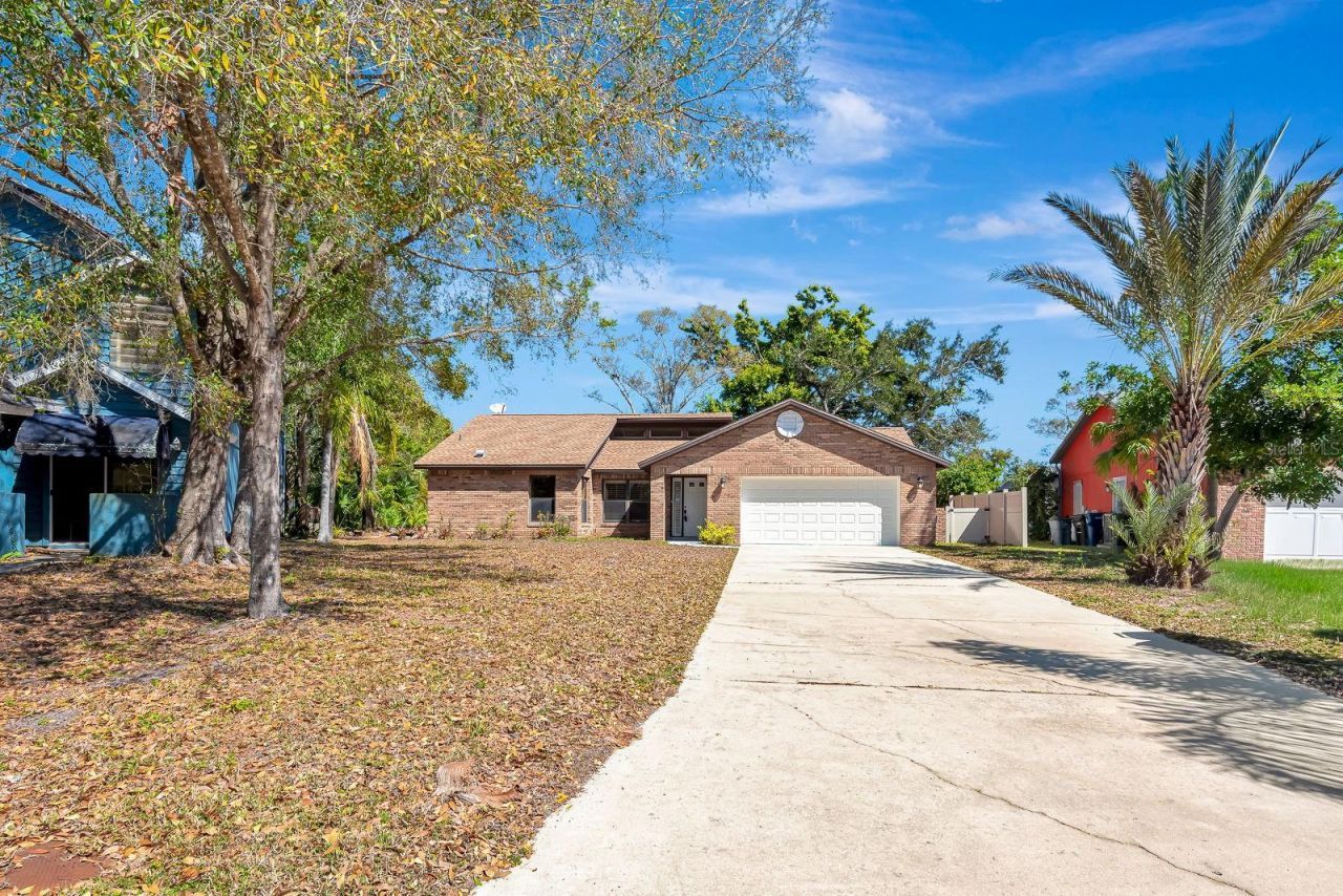 5017 80th Avenue Circle E, Sarasota, FL 34243 Photo