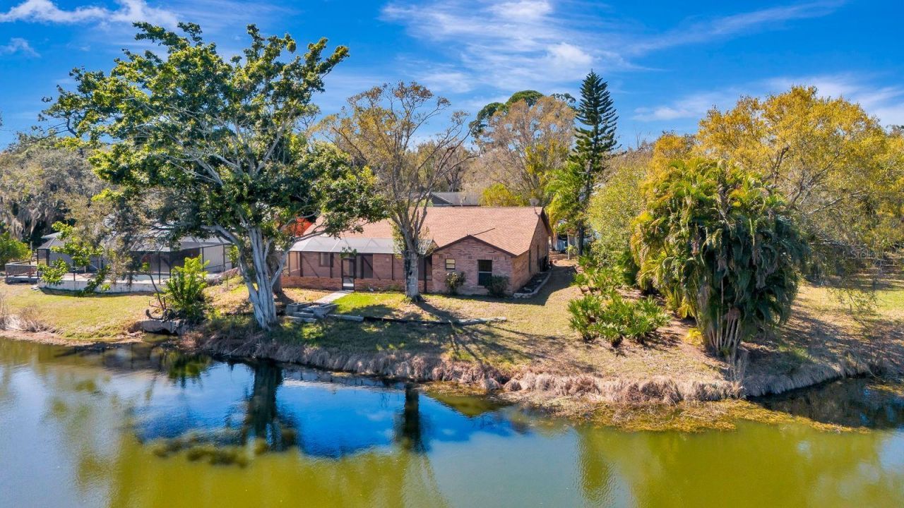 5017 80th Avenue Circle E, Sarasota, FL 34243 Photo